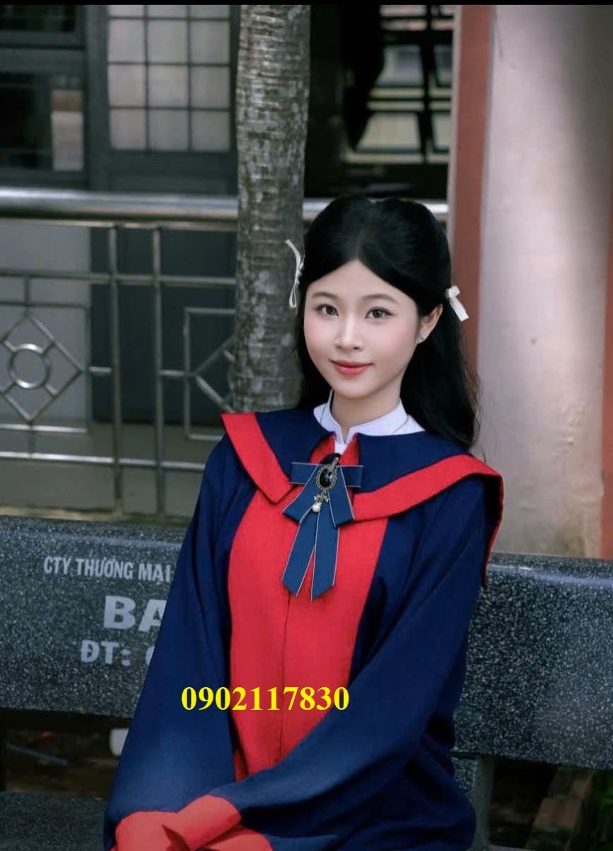 Bán áo cử nhân quốc tế full đen hot hit nhất 2026